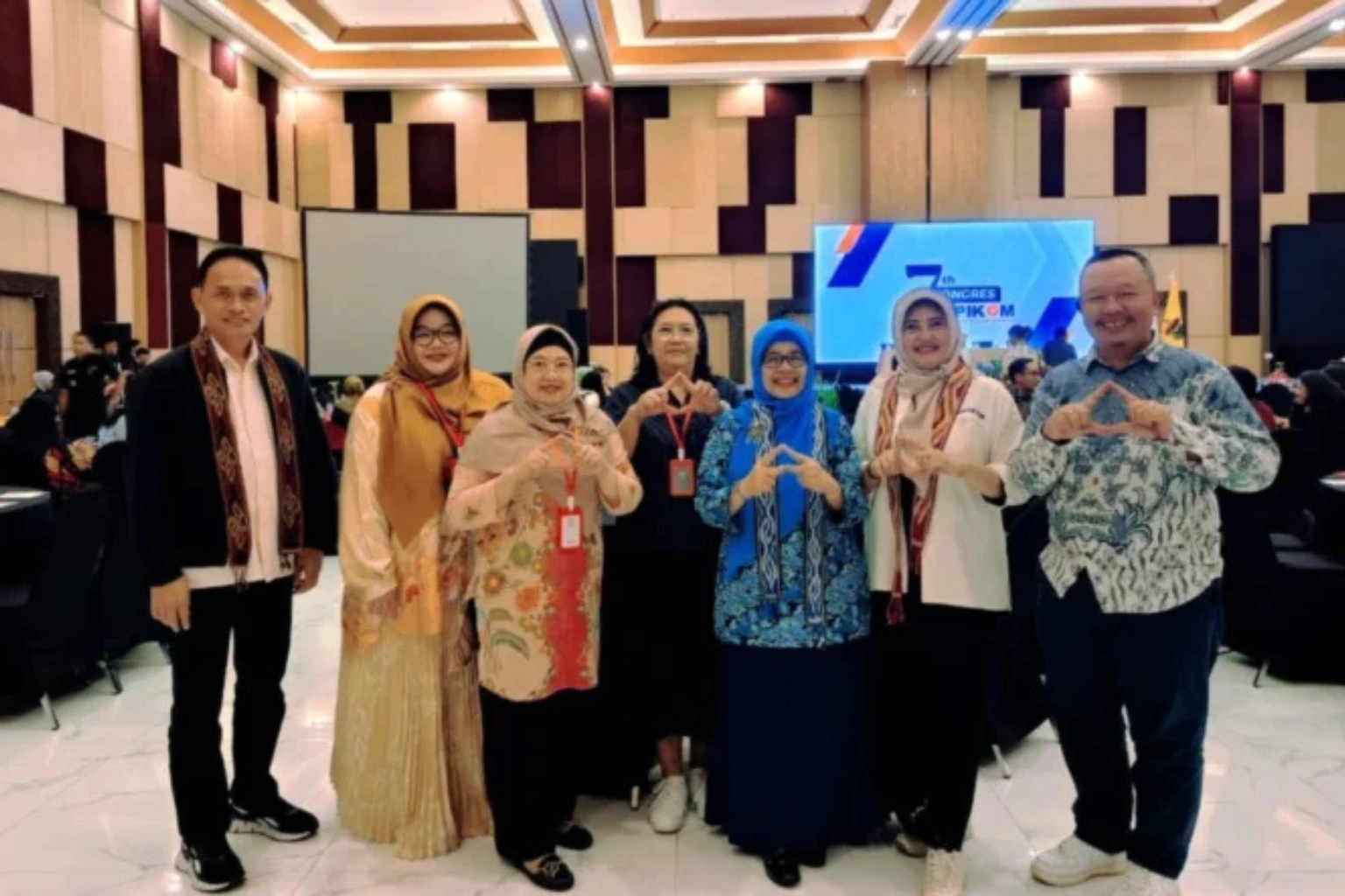 Prodi PJJ Ilmu Komunikasi UNSIA Berpartisipasi pada Kongres Ke-VII ASPIKOM 2025 di Kota Makassar